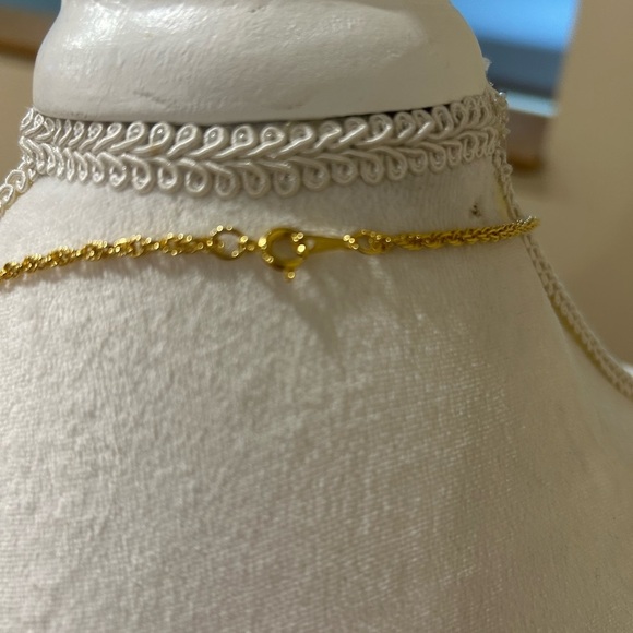 Gold Toned Hourglass Pendant Necklace Vintage Avon i believe Timeless Sands - Picture 3 of 7